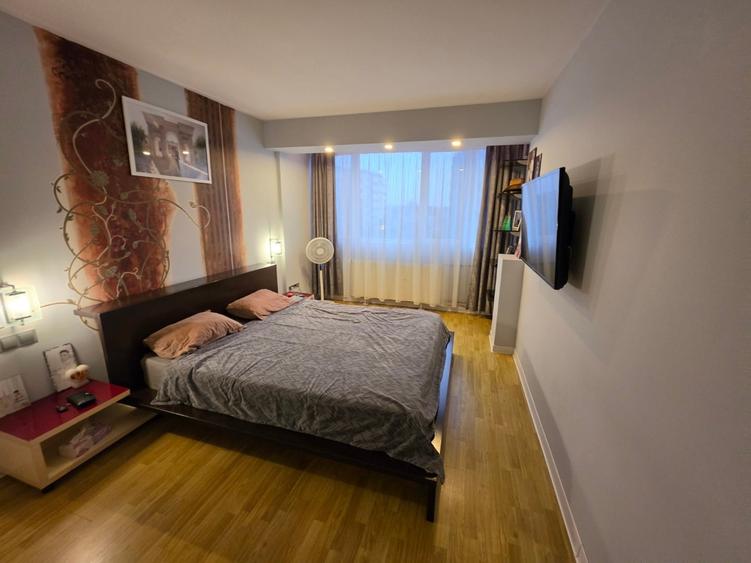 Apartament cu 3 camere semidecomandat în Ștefan cel Mare