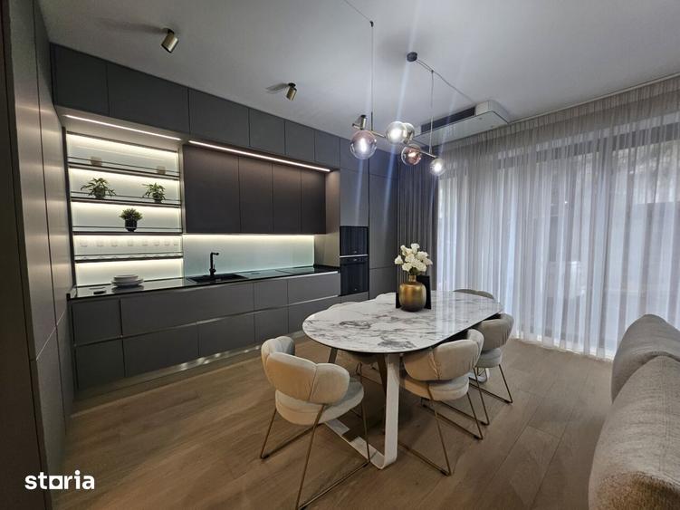 Apartament cu 4 camere în Central