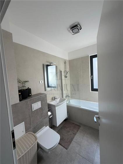 Apartament cu 2 camere semidecomandat, mobilat în Giroc