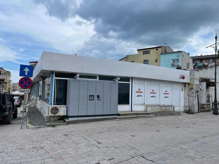 Spațiu comercial, de 220 mp, în Peninsula