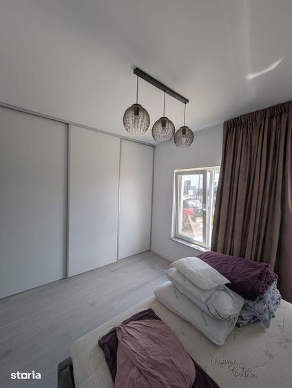 Casă cu 4 camere semidecomandat cu Teren 500 Mp în Jucu