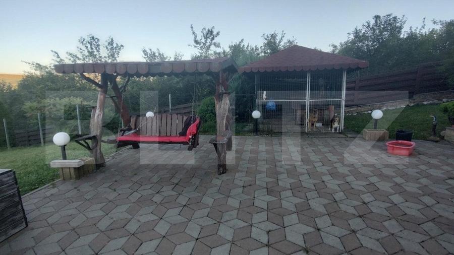 Casă individuală cu 5 camere cu Garaj în Nima