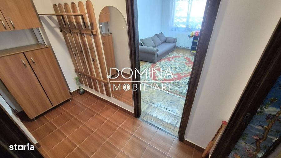 Apartament cu 3 camere semidecomandat în Central