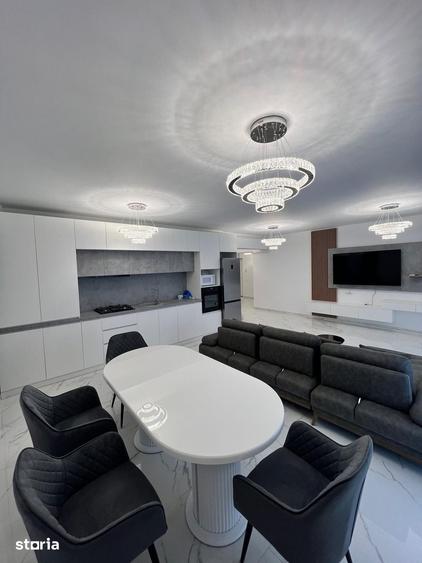 Apartament cu 2 camere decomandat în Universitate