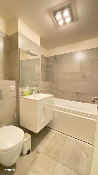 Apartament cu 4 camere decomandat în Astra