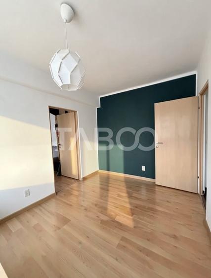 Apartament cu 2 camere nedecomandat, mobilat în Central