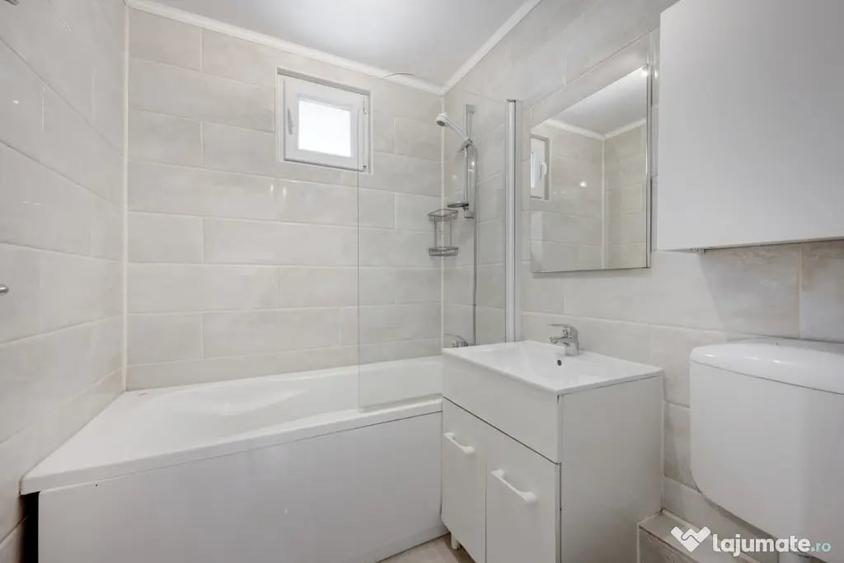 Apartament cu 4 camere semidecomandat în Lacul Tei
