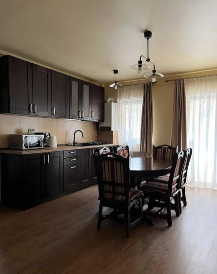 Apartament cu 3 camere semidecomandat, mobilat în Florești — fotografia 1