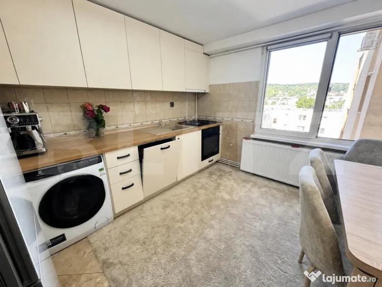 Apartament cu 4 camere la etaj intermediar, 78mp, in zona Co - 1