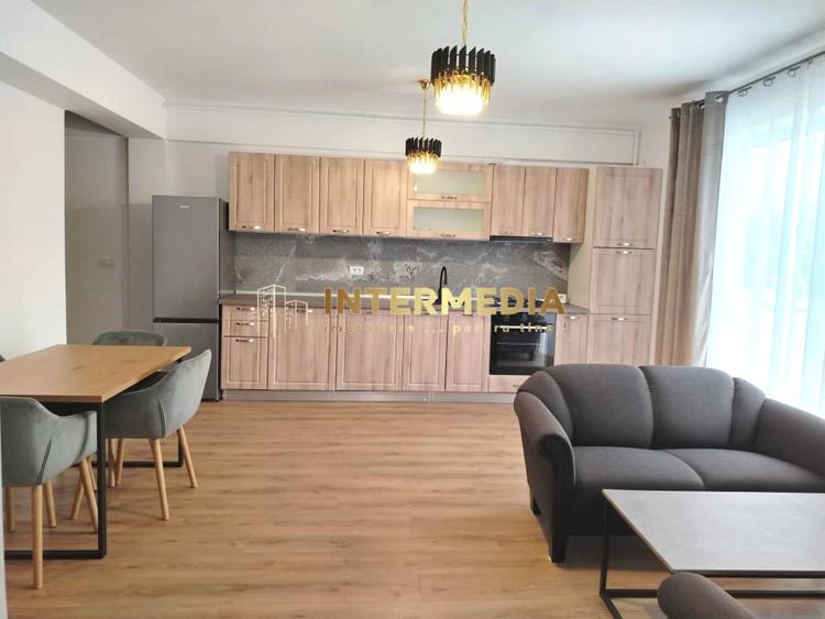 Apartament cu 3 camere decomandat, mobilat în Cetate