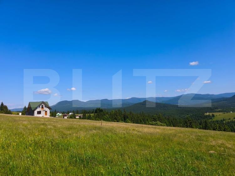 Teren agricol extravilan de 2817 mp, în Piatra Fântânele