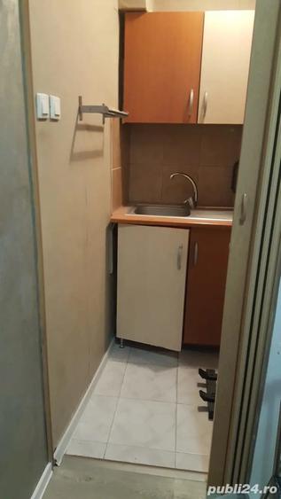 Garsonieră decomandată în Vitan