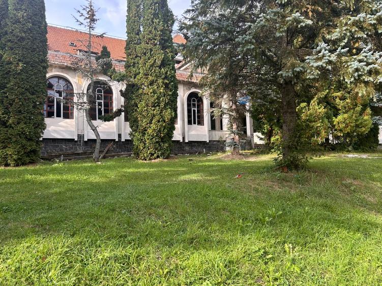 Hotel/Pensiune, de 1,763 mp, în Borsec