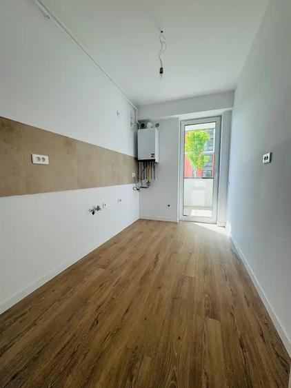 Apartament cu 3 camere semidecomandat în Theodor Pallady
