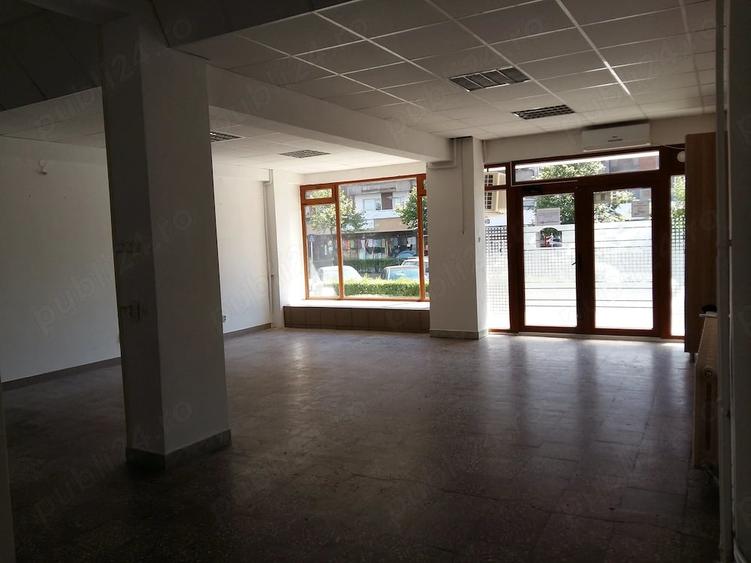 Spațiu comercial, de 70 mp, în Central