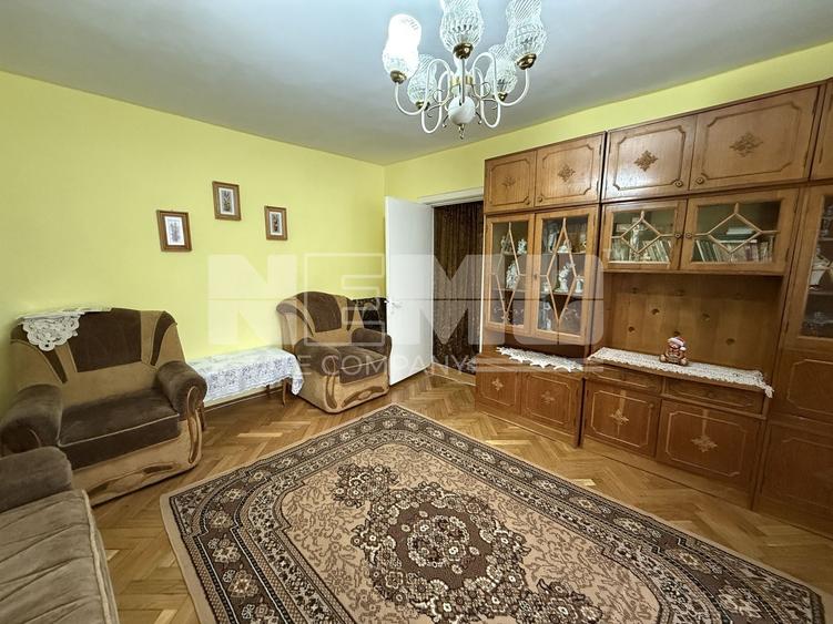 Apartament cu 2 camere semidecomandat, mobilat în Central