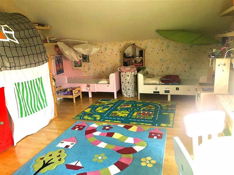 Casă individuală cu 4 camere cu Canalizare în Giarmata-Vii