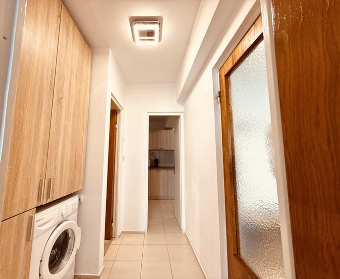 Apartament cu 2 camere decomandat, mobilat în Ultracentral