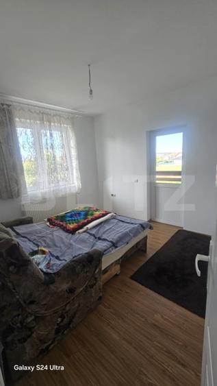 Duplex cu 3 camere cu Canalizare în Sântana de Mureș