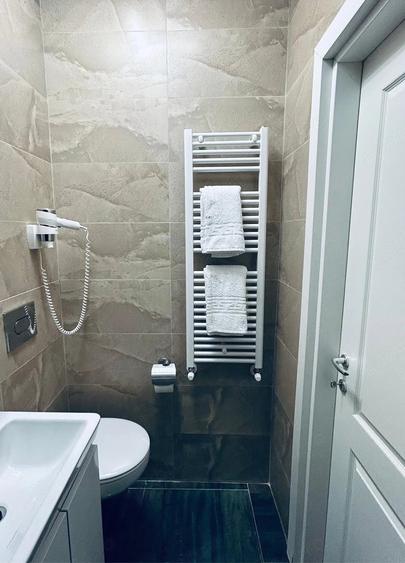 Garsonieră decomandată în Central