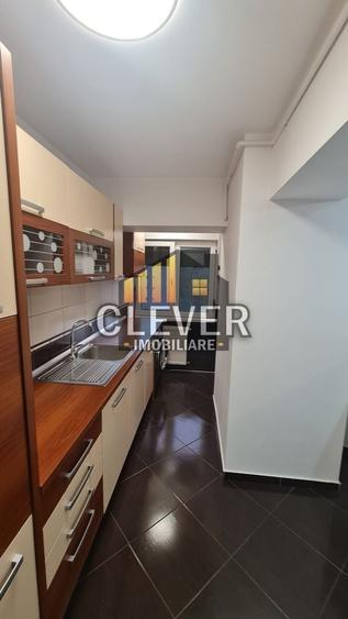 Apartament cu 2 camere semidecomandat, mobilat în P-ța Alba Iulia
