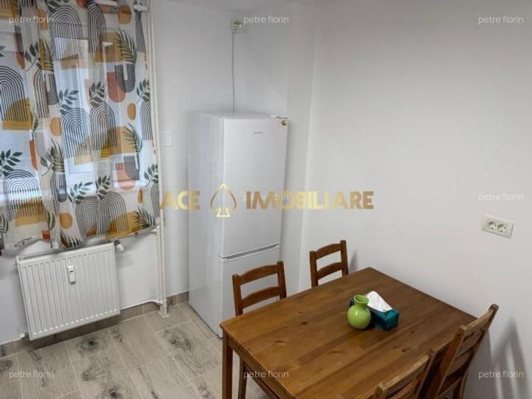 Apartament cu 4 camere semidecomandat, mobilat în Mihai Bravu