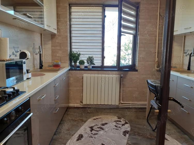 Apartament cu 2 camere semidecomandat în Hipodrom