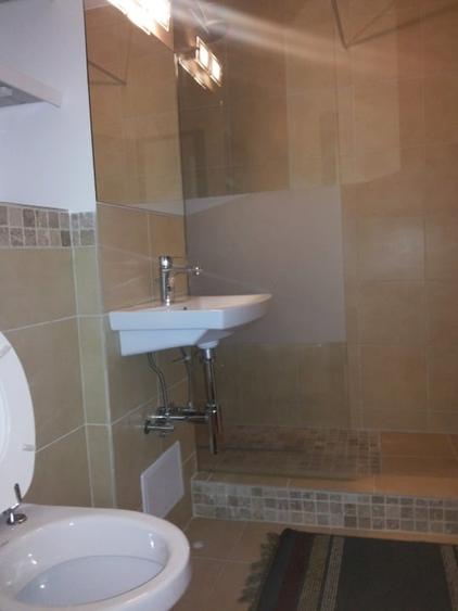 Inchiriez apartament intim pe termen lung - 9