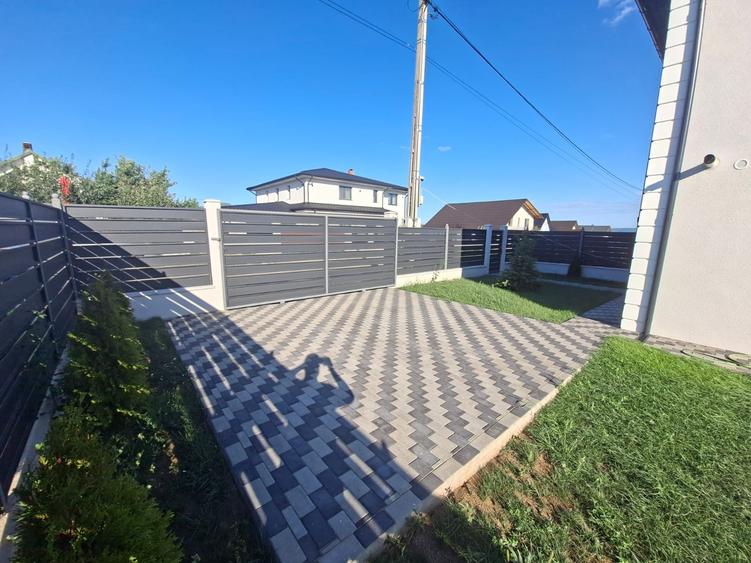 Duplex cu 4 camere cu Canalizare în Miroslava