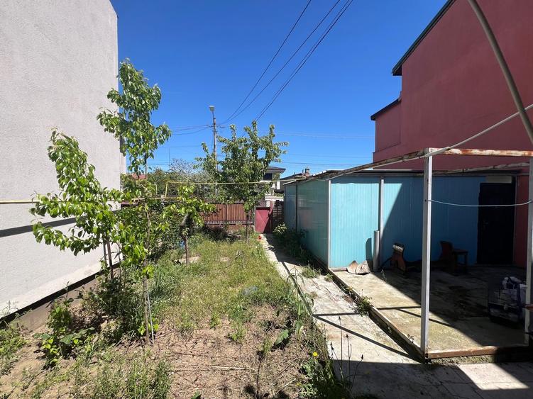 Casă individuală cu 3 camere cu Canalizare în Drumul Găzarului