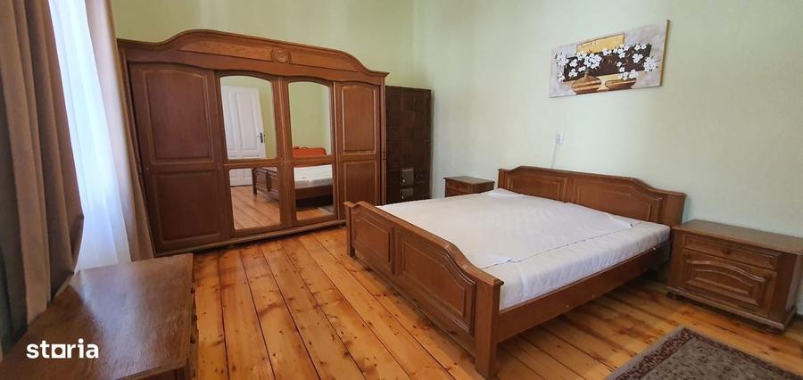 Garsonieră în Sub Arini