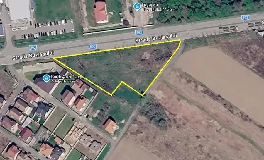 Teren de 5755 mp, în Central