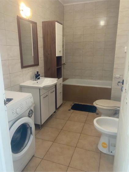 Garsonieră decomandată în Central