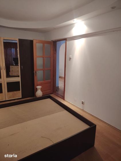 Apartament cu 2 camere decomandat în Șerbănești