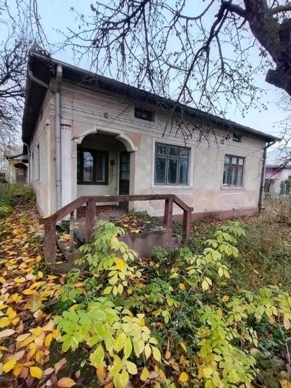 Casă cu 4 camere în Exterior Vest
