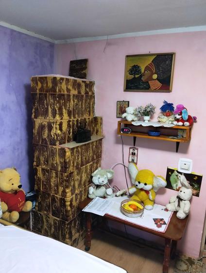 Casă cu 4 camere în Stănești