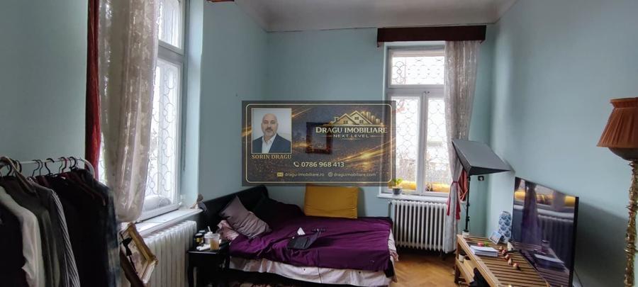 Spațiu comercial, de 300 mp, în Central