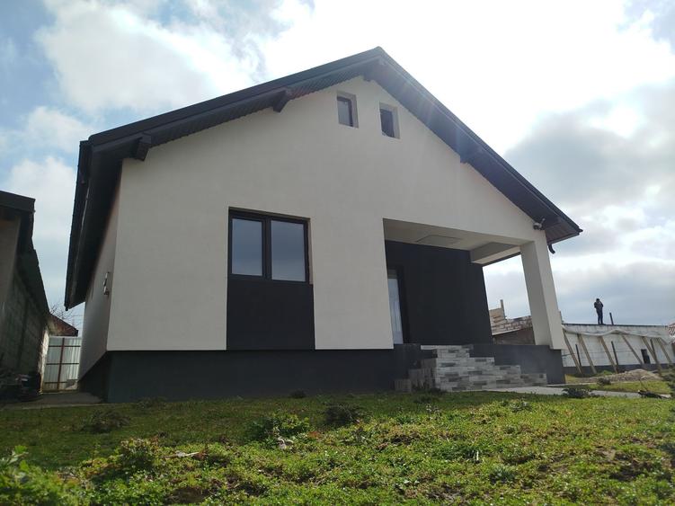 Casa 3 camere localitatea Lumina - 3