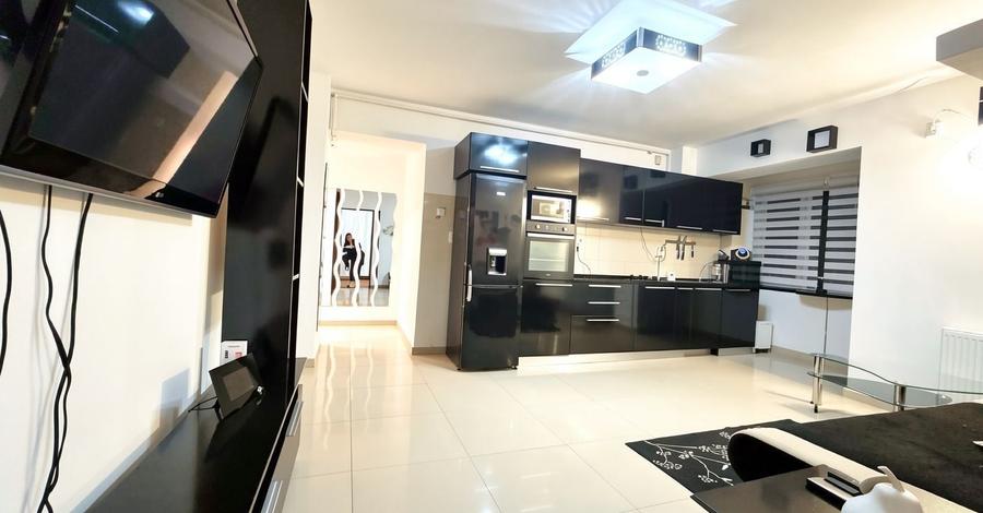 Apartament cu 2 camere decomandat, mobilat în Drumul Taberei