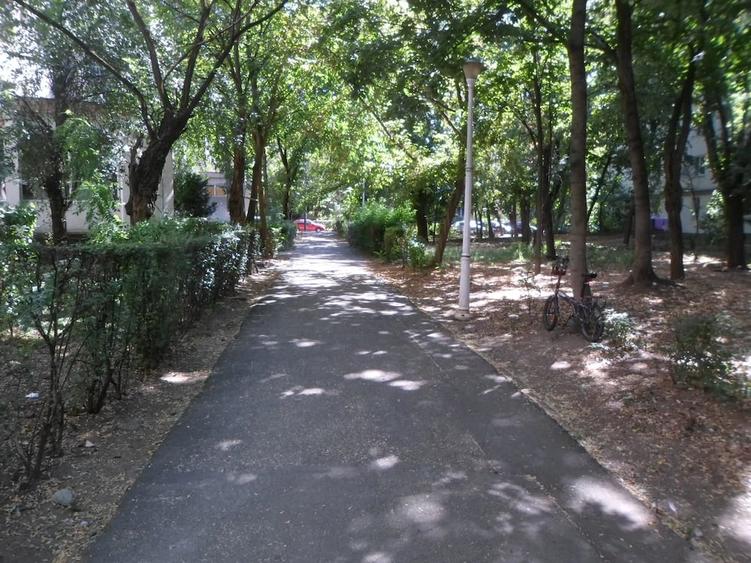 Apartament cu 2 camere semidecomandat în Rogerius