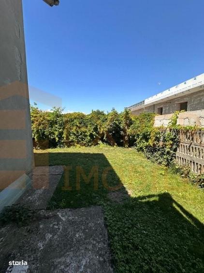Casă cu 4 camere în Palazu Mare