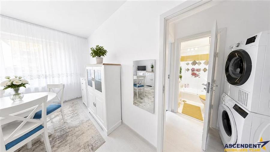 Apartament cu 2 camere semidecomandat, mobilat în Vlahuță