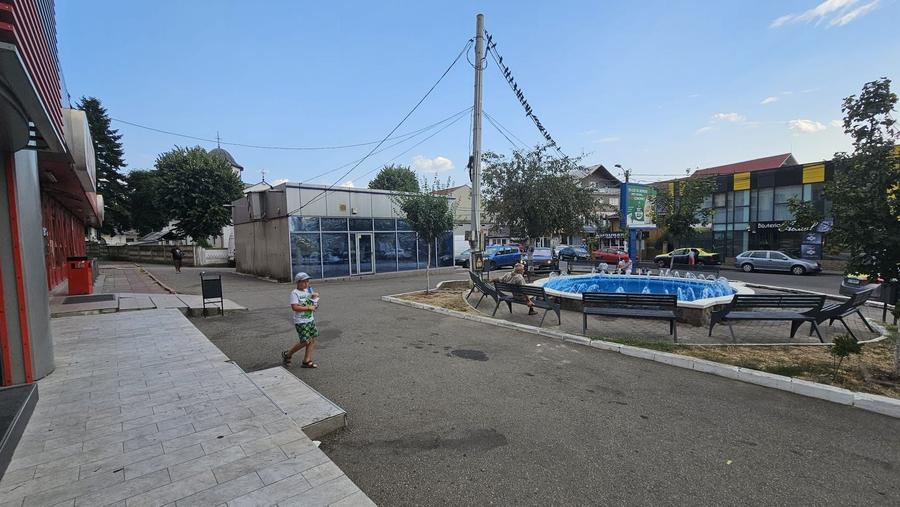 Spațiu comercial, de 440 mp, în 9 Mai