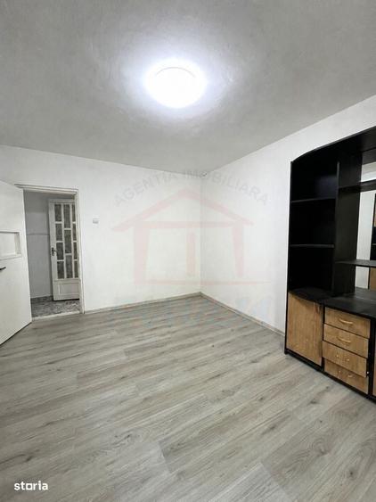 Garsonieră în Micro 19