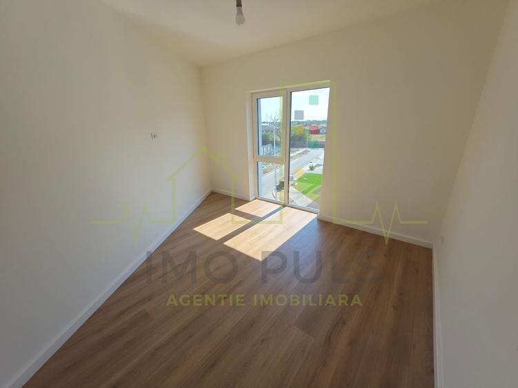 Apartament cu 3 camere semidecomandat în Mehala