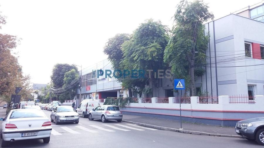 Birou, de 217 mp, în Domenii