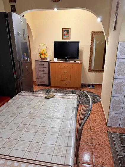 Apartament cu 2 camere decomandat în Horia