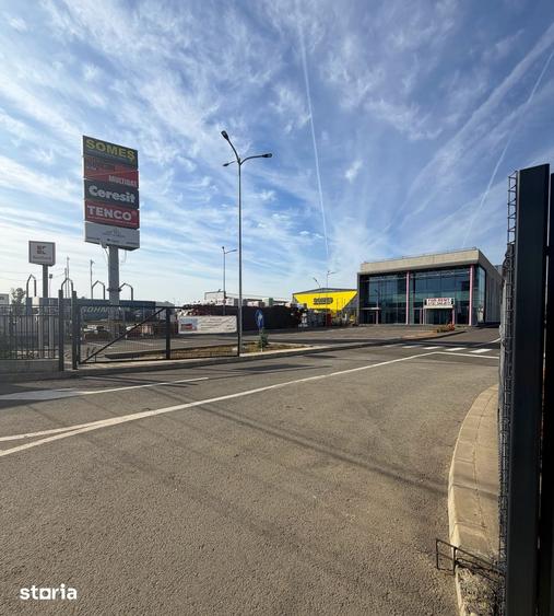 Spațiu comercial, de 1,200 mp, în Central