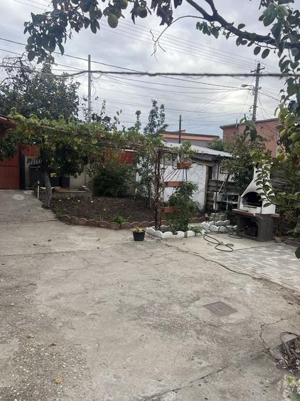 Casă cu 2 camere în Central