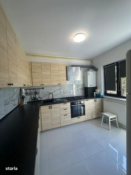 Casă cu 4 camere cu Teren 50 Mp în Central